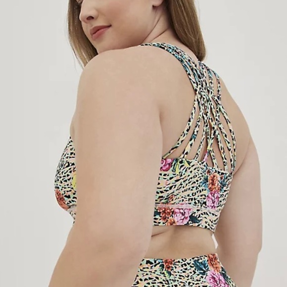 Torrid Women’s Plus Size Jungle Floral Zip Front Sports Bra Size 1X 3X 4X 5X - Picture 2 of 14